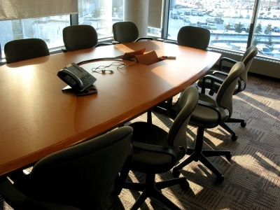 Tips for Improving the Atmosphere of Your Conference Room featured image